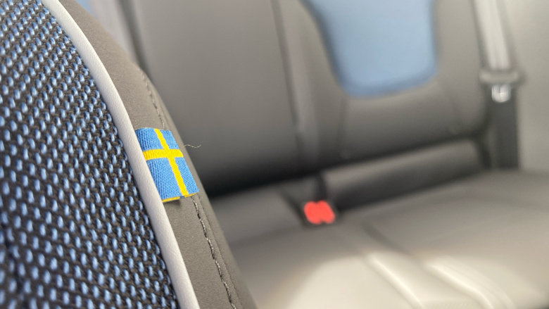 Volvo EX30 200kW SM Extended Range Plus 69kWh 5dr Auto Electric Estate